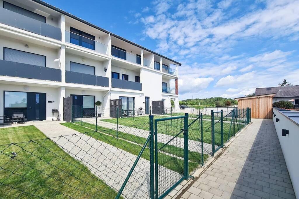 Family Suite Mörbisch am See Exterior foto